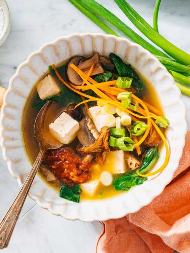 Comforting Tofu Soup: A Nourishing and Flavorful Dish